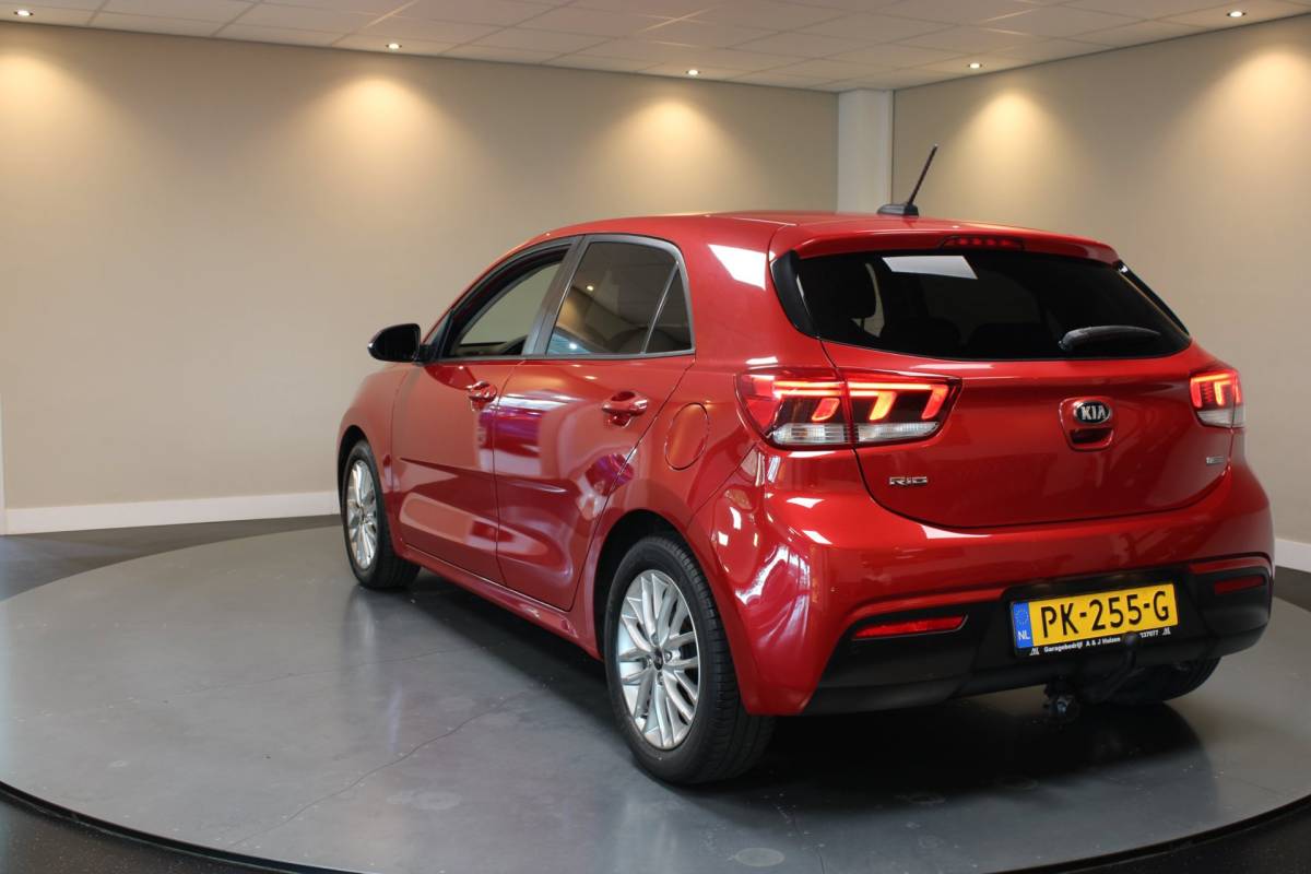 Kia Rio Kia Rio 1.0 TGDI DynamicLine *Carplay* Trekhaak|Camera|Navi|Cruise|Keyless|Lane-Assist|DAB|PDC|Isofix|LED|NAP