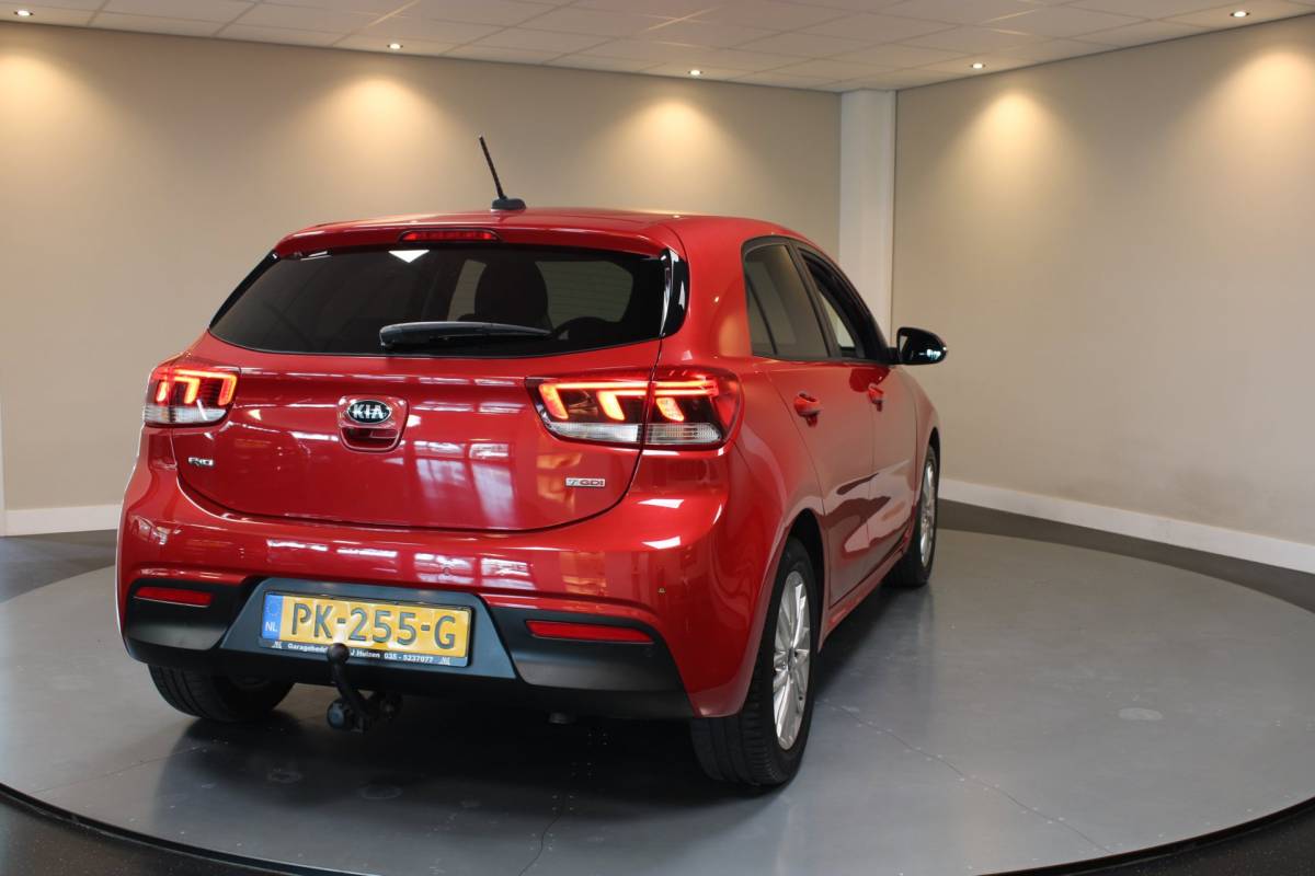 Kia Rio Kia Rio 1.0 TGDI DynamicLine *Carplay* Trekhaak|Camera|Navi|Cruise|Keyless|Lane-Assist|DAB|PDC|Isofix|LED|NAP