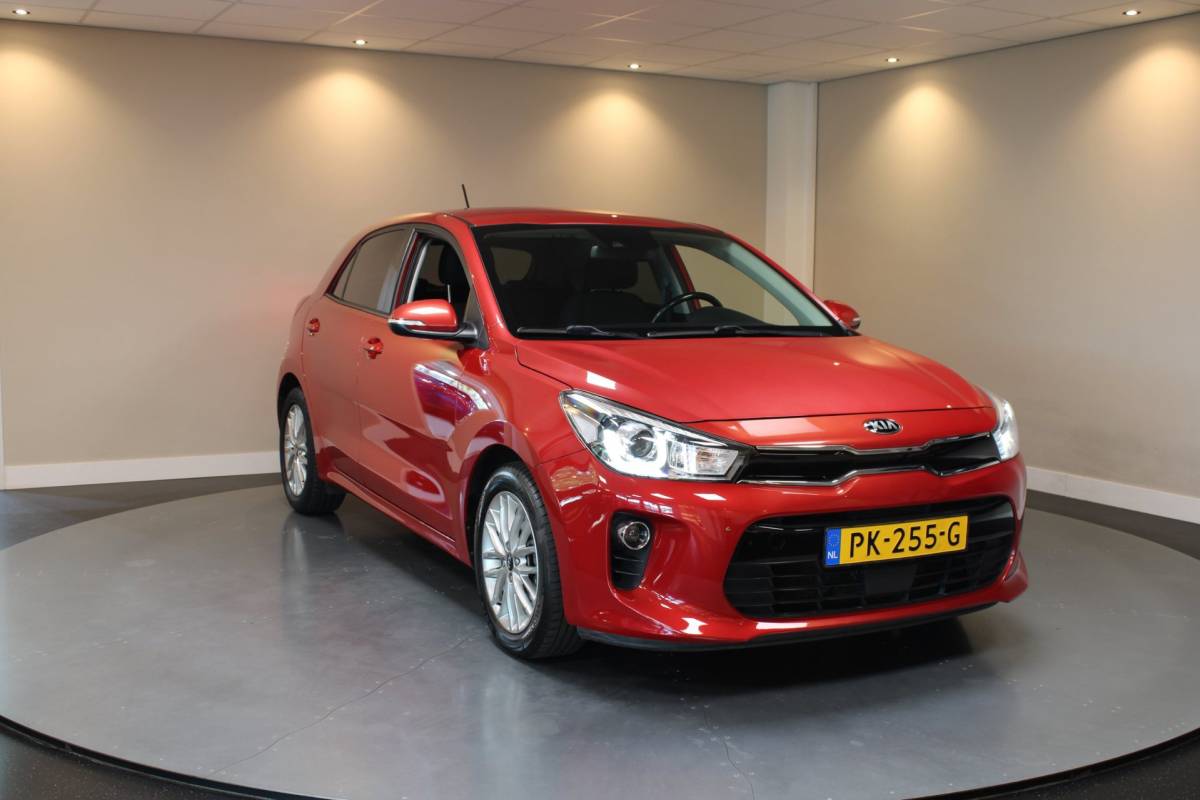 Kia Rio Kia Rio 1.0 TGDI DynamicLine *Carplay* Trekhaak|Camera|Navi|Cruise|Keyless|Lane-Assist|DAB|PDC|Isofix|LED|NAP