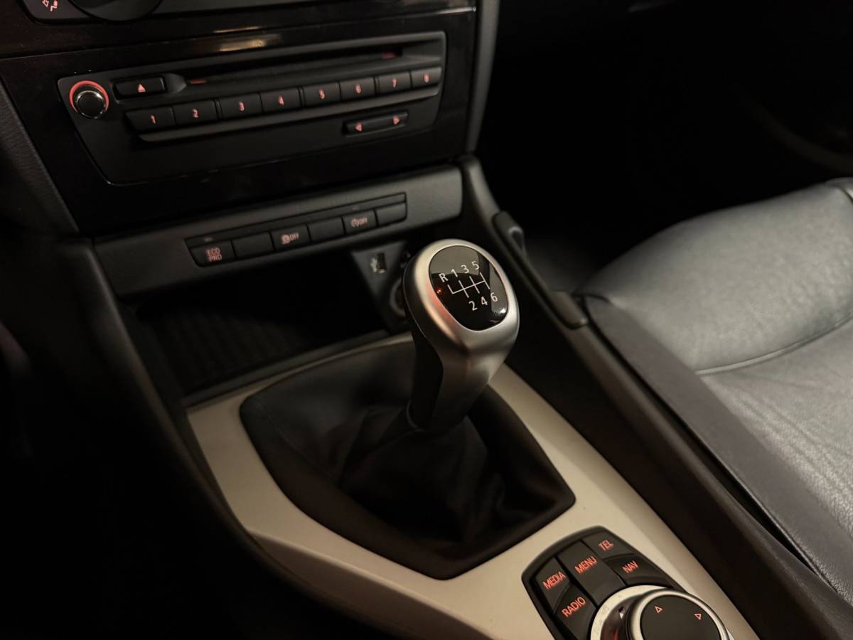 BMW X1 BMW X1 SDrive20i Upgrade Edition *Parelmoer* Leer|Trekhaak|Navi|Cruise|Climate|Bluetooth|PDC|NAP
