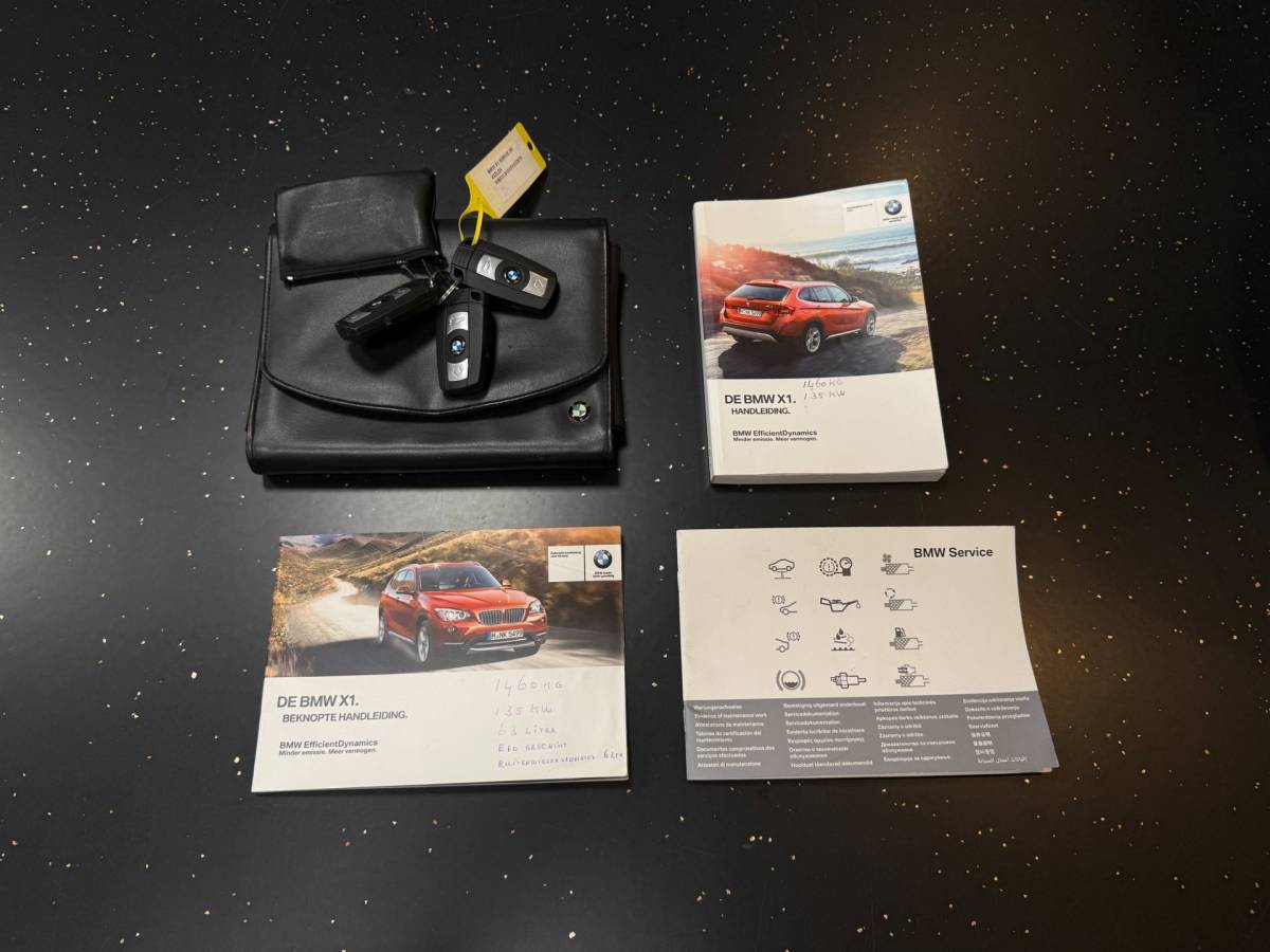 BMW X1 BMW X1 SDrive20i Upgrade Edition *Parelmoer* Leer|Trekhaak|Navi|Cruise|Climate|Bluetooth|PDC|NAP