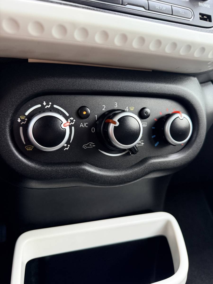 Renault Twingo RENAULT TWINGO 1.0 SCe Authentique·LAGE KM·Complete Historie·Airco·Grote Beurt·Lange APK