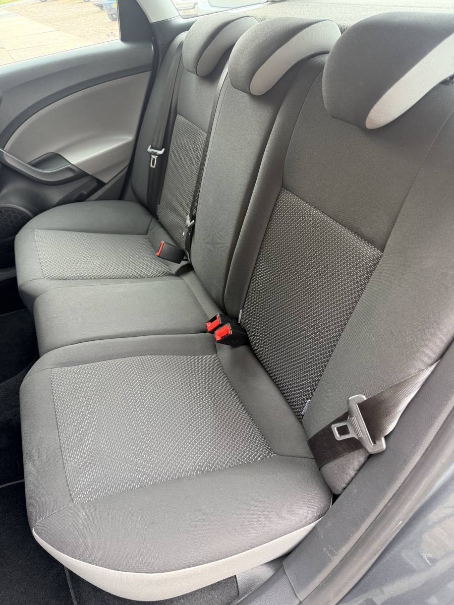 SEAT Ibiza SEAT IBIZA ST 1.0 TSI Style·Carplay·Cruise·Airco·Trekhaak·Navi·PDC
