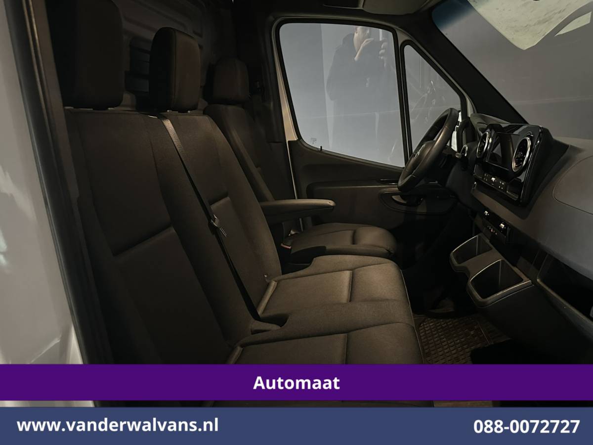 Mercedes-Benz Sprinter Mercedes-Benz Sprinter 317 CDI 170pk Automaat L2H2 Euro6 Airco | Camera | Navigatie | LED | Cruisecontrol | Chauffeursstoel, Stoelverwarming, 270 Graden Achterdeuren, Parkeersensoren, Bijrijdersbank