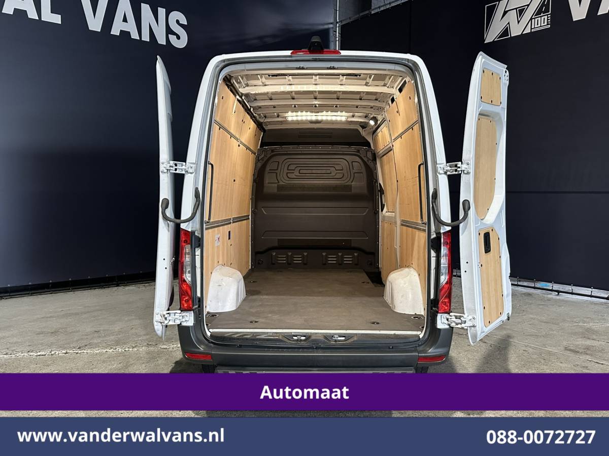 Mercedes-Benz Sprinter Mercedes-Benz Sprinter 317 CDI 170pk Automaat L2H2 Euro6 Airco | Camera | Navigatie | LED | Cruisecontrol | Chauffeursstoel, Stoelverwarming, 270 Graden Achterdeuren, Parkeersensoren, Bijrijdersbank