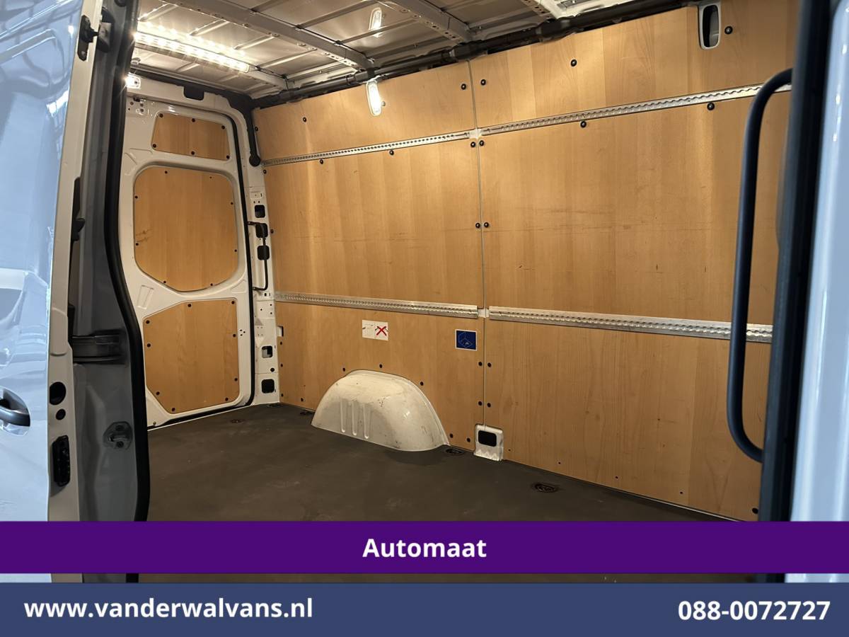 Mercedes-Benz Sprinter Mercedes-Benz Sprinter 317 CDI 170pk Automaat L2H2 Euro6 Airco | Camera | Navigatie | LED | Cruisecontrol | Chauffeursstoel, Stoelverwarming, 270 Graden Achterdeuren, Parkeersensoren, Bijrijdersbank