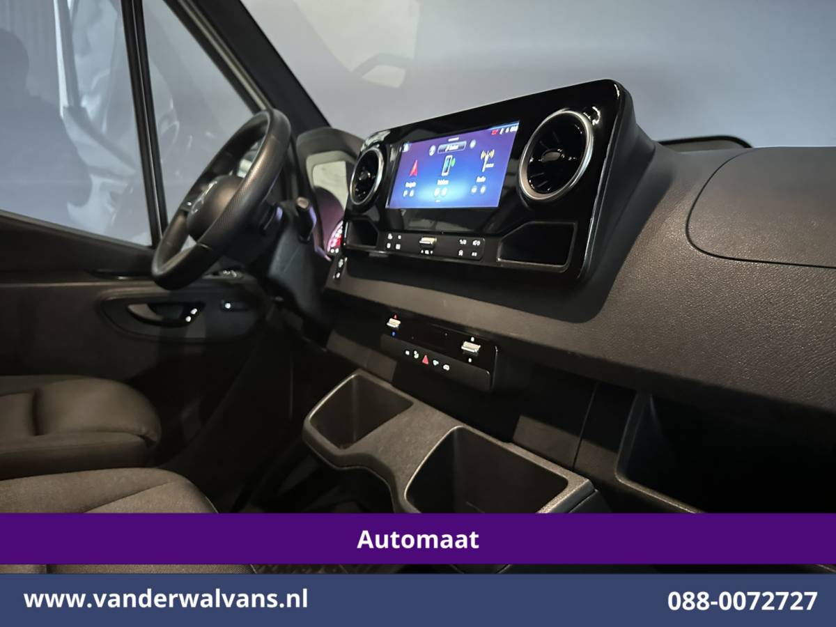 Mercedes-Benz Sprinter Mercedes-Benz Sprinter 317 CDI 170pk Automaat L2H2 Euro6 Airco | Camera | Navigatie | LED | Cruisecontrol | Chauffeursstoel, Stoelverwarming, 270 Graden Achterdeuren, Parkeersensoren, Bijrijdersbank