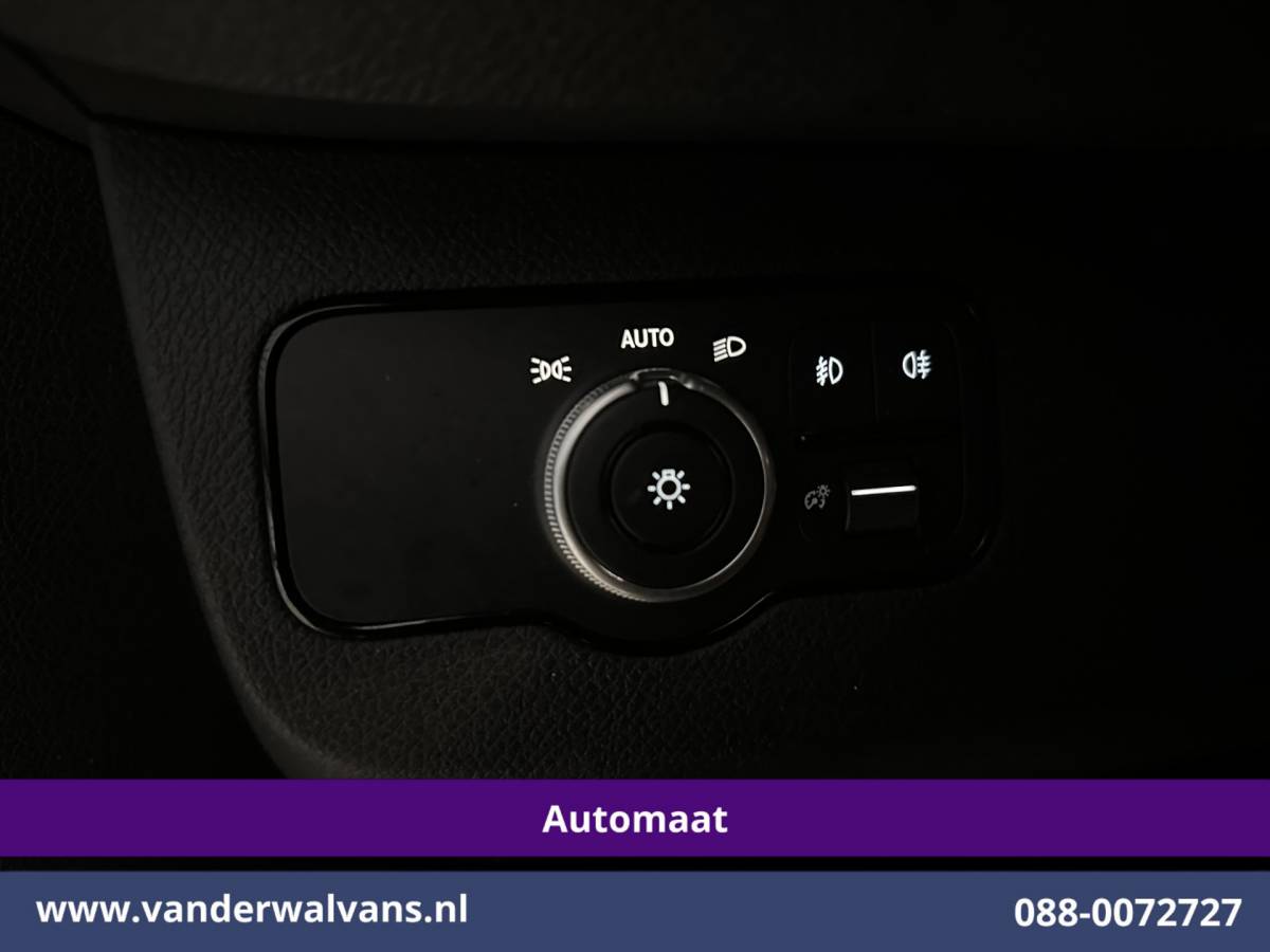 Mercedes-Benz Sprinter Mercedes-Benz Sprinter 317 CDI 170pk Automaat L2H2 Euro6 Airco | Camera | Navigatie | LED | Cruisecontrol | Chauffeursstoel, Stoelverwarming, 270 Graden Achterdeuren, Parkeersensoren, Bijrijdersbank