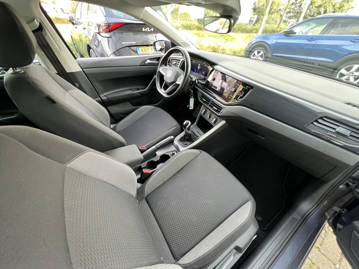 Volkswagen Polo Volkswagen Polo 1.0 TSI Go PARKEERSENSOREN V+ A | APPLE CARPLAY/ANDROID AUTO | LM VELGEN | AIRCO |
