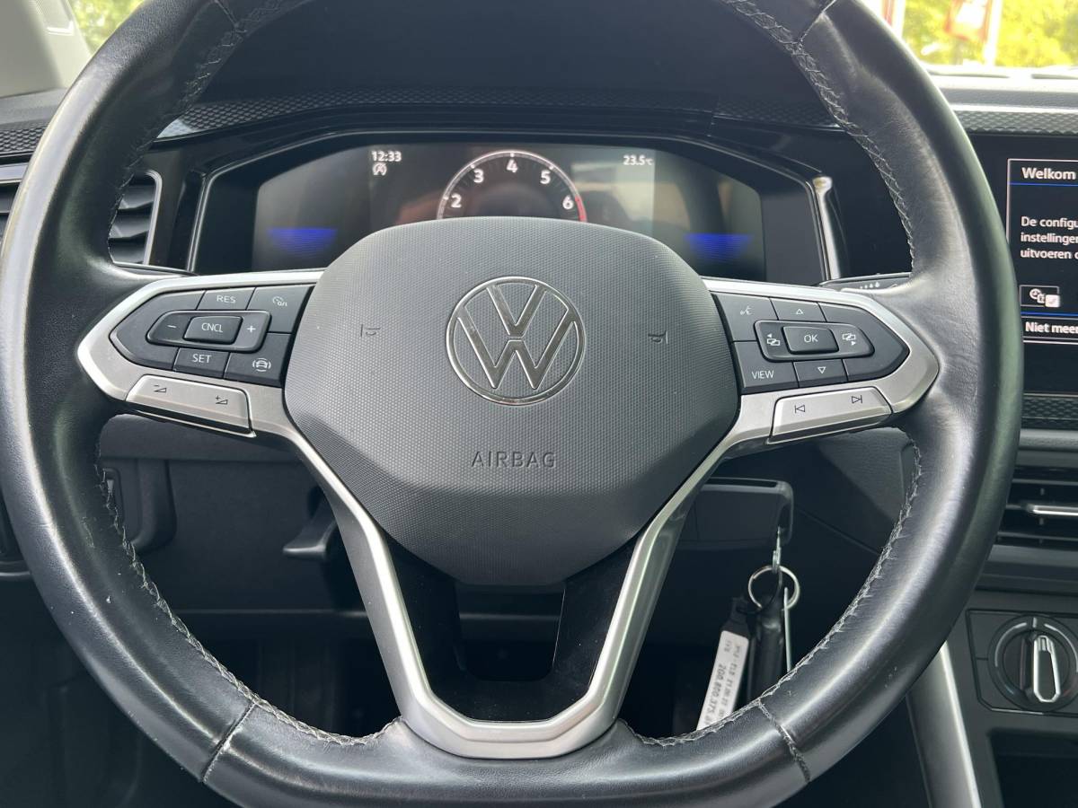 Volkswagen Polo Volkswagen Polo 1.0 TSI Go PARKEERSENSOREN V+ A | APPLE CARPLAY/ANDROID AUTO | LM VELGEN | AIRCO |