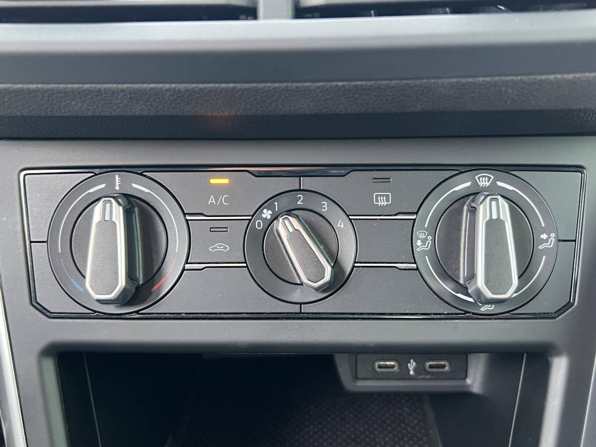 Volkswagen Polo Volkswagen Polo 1.0 TSI Go PARKEERSENSOREN V+ A | APPLE CARPLAY/ANDROID AUTO | LM VELGEN | AIRCO |