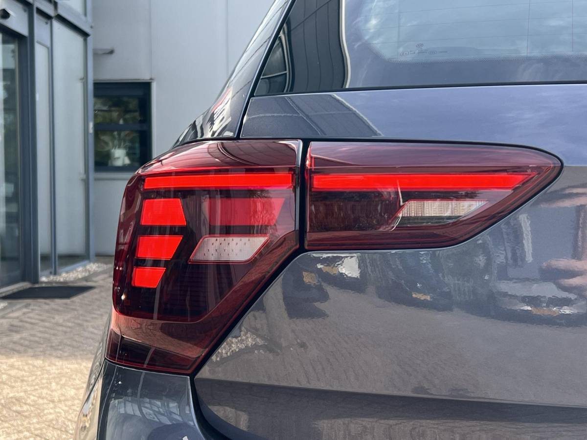 Volkswagen Polo Volkswagen Polo 1.0 TSI Go PARKEERSENSOREN V+ A | APPLE CARPLAY/ANDROID AUTO | LM VELGEN | AIRCO |