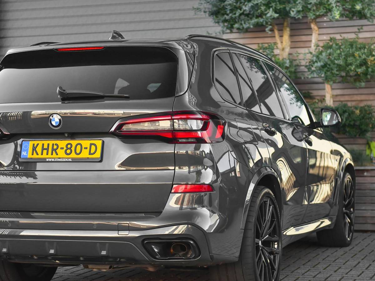 BMW X5 BMW X5 xDrive45e High Executive M Sport Panorama H&K ACC 360 Camera Individual bekleding