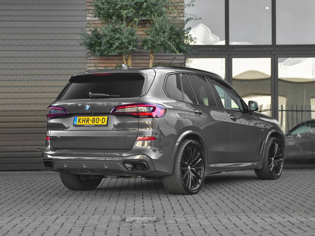 BMW X5 BMW X5 xDrive45e High Executive M Sport Panorama H&K ACC 360 Camera Individual bekleding
