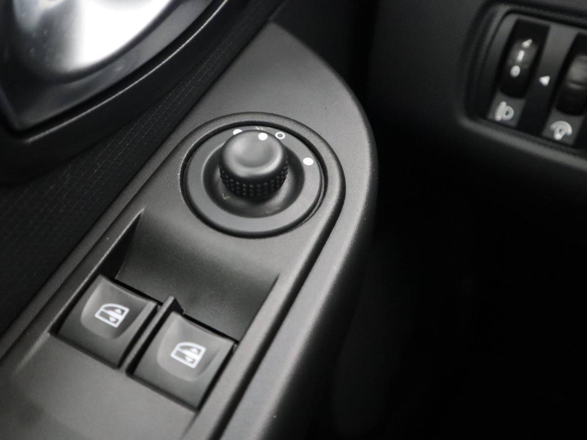 Renault Clio Renault Clio 0.9 TCe Expression TREKHAAK / AIRCO / NAVI / BLUETOOTH / CRUISE / NL-AUTO