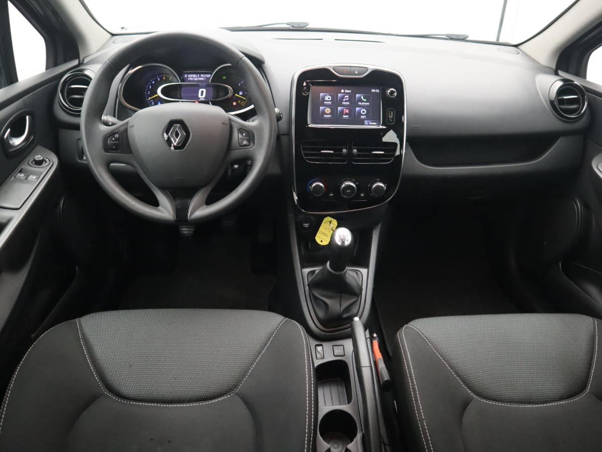 Renault Clio Renault Clio 0.9 TCe Expression TREKHAAK / AIRCO / NAVI / BLUETOOTH / CRUISE / NL-AUTO