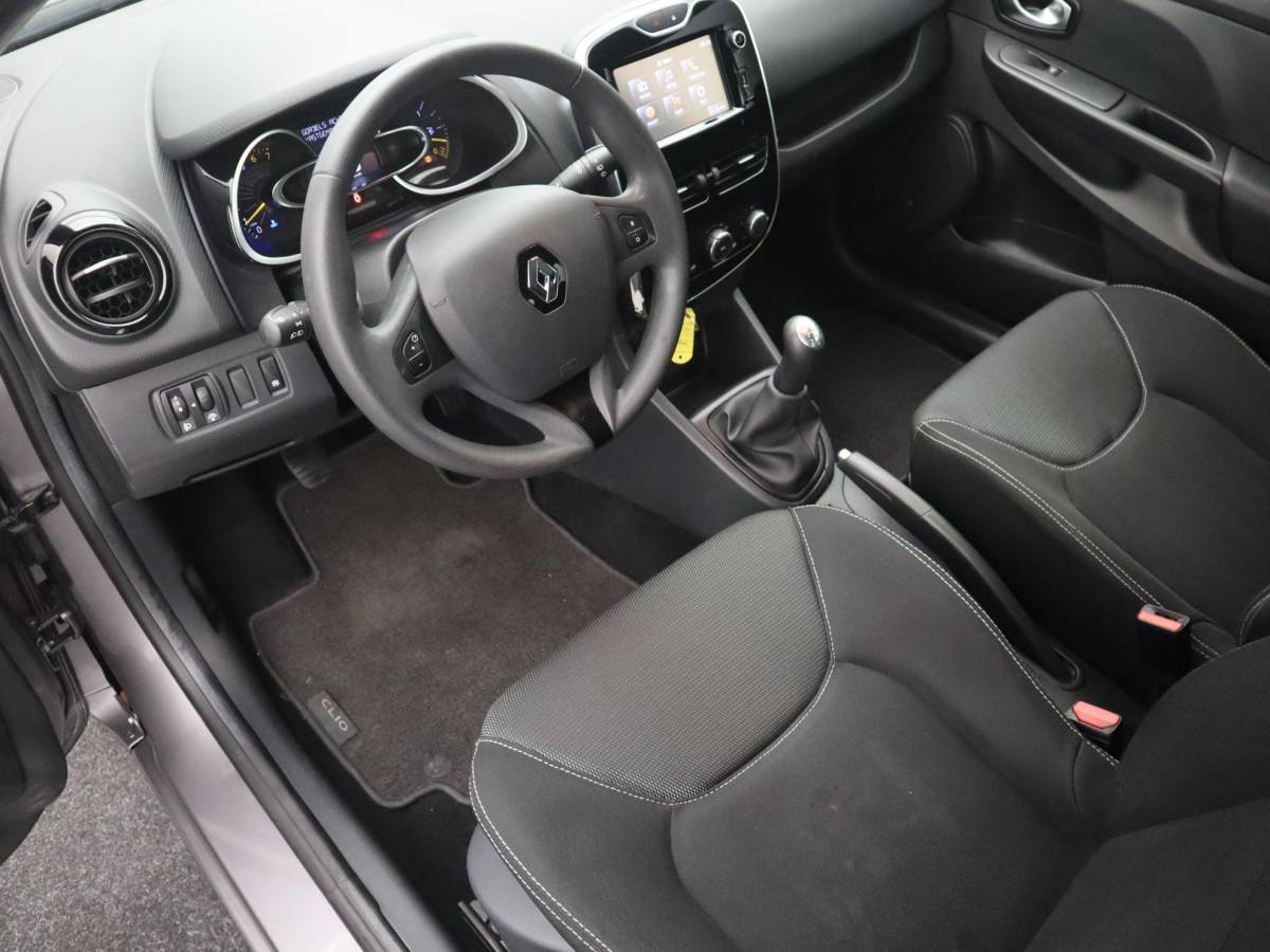 Renault Clio Renault Clio 0.9 TCe Expression TREKHAAK / AIRCO / NAVI / BLUETOOTH / CRUISE / NL-AUTO