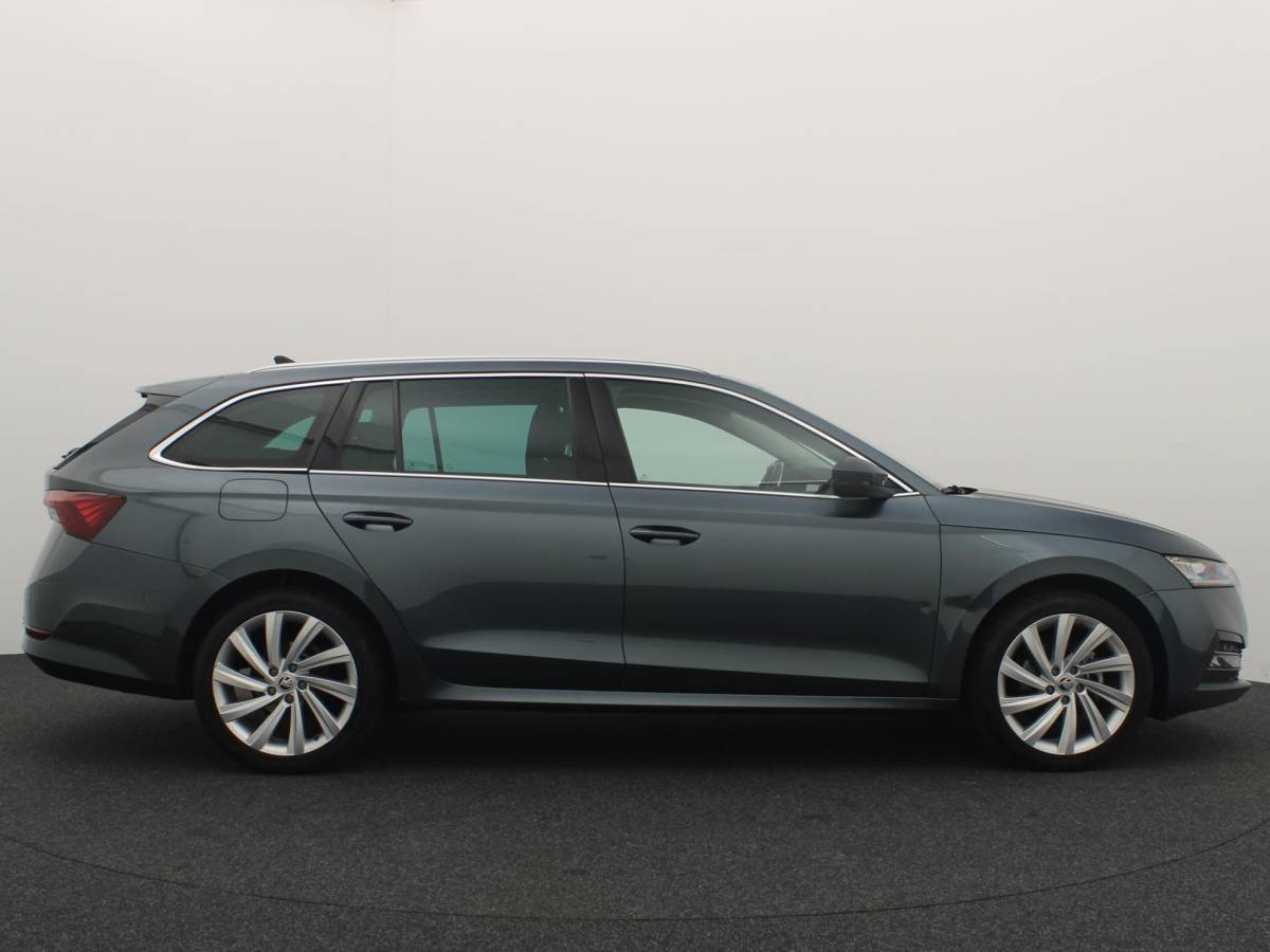 Škoda Octavia Skoda Octavia Combi 1.0 e-TSI Business Edition AUTOMAAT / TREKHAAK / FULL LED / CARPLAY / NAVI / CLIMA / PDC / NL-AUTO