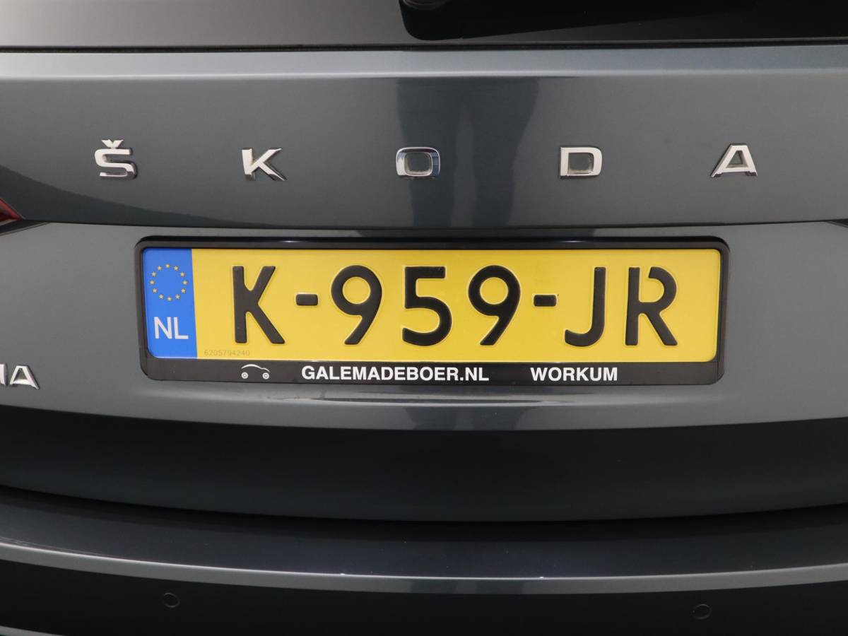 Škoda Octavia Skoda Octavia Combi 1.0 e-TSI Business Edition AUTOMAAT / TREKHAAK / FULL LED / CARPLAY / NAVI / CLIMA / PDC / NL-AUTO
