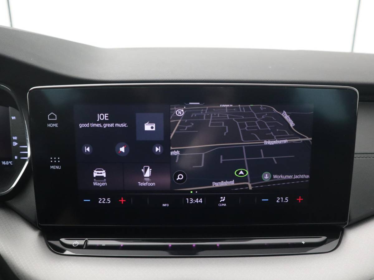 Škoda Octavia Skoda Octavia Combi 1.0 e-TSI Business Edition AUTOMAAT / TREKHAAK / FULL LED / CARPLAY / NAVI / CLIMA / PDC / NL-AUTO