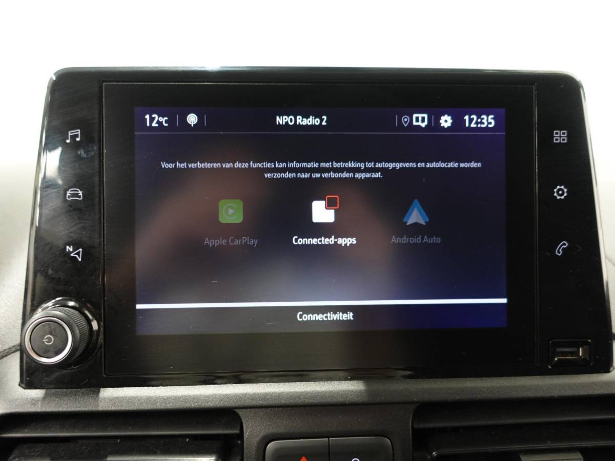 Opel Combo Opel Combo Opel Combo 1.5D 130 pk Aut-8 L2H1 Edition Airco Bluetooth Navi Camera PDC 2-zits