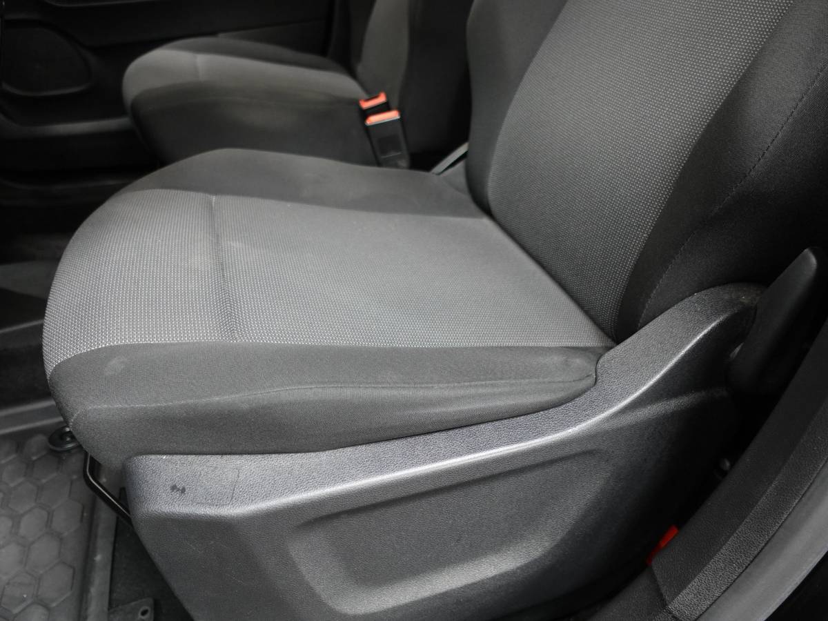 Opel Combo Opel Combo Opel Combo 1.5D 130 pk Aut-8 L2H1 Edition Airco Bluetooth Navi Camera PDC 2-zits