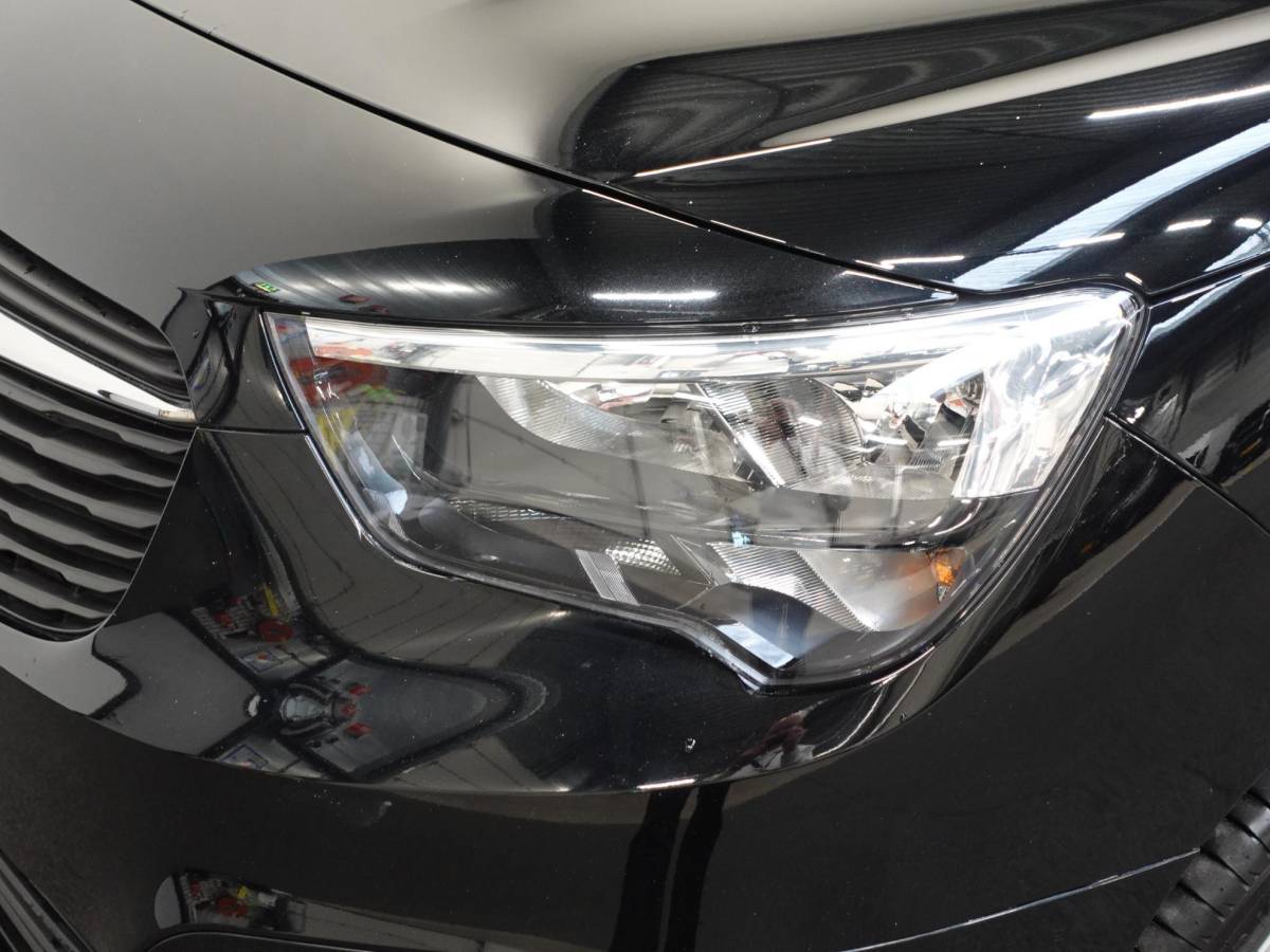 Opel Combo Opel Combo Opel Combo 1.5D 130 pk Aut-8 L2H1 Edition Airco Bluetooth Navi Camera PDC 2-zits