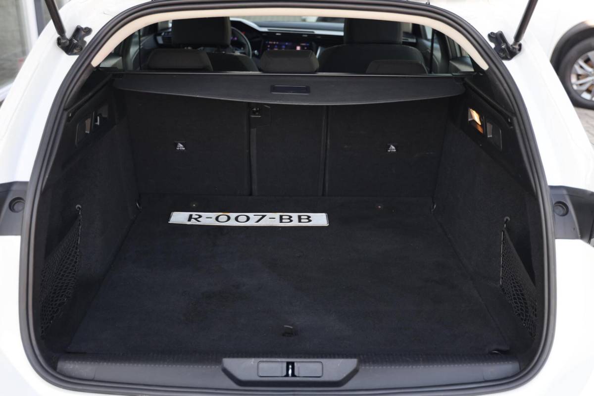 Peugeot 308 Peugeot 308 SW 1.2 PureTech Active Pack Business|Trekhaak|Carplay|Clima|Cruise|Navi