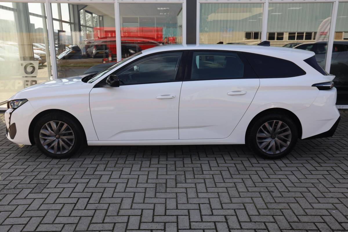 Peugeot 308 Peugeot 308 SW 1.2 PureTech Active Pack Business|Trekhaak|Carplay|Clima|Cruise|Navi
