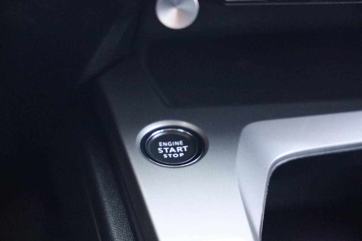 Peugeot 308 Peugeot 308 SW 1.2 PureTech Active Pack Business|Trekhaak|Carplay|Clima|Cruise|Navi