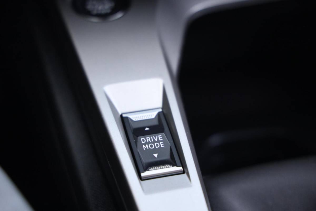 Peugeot 308 Peugeot 308 SW 1.2 PureTech Active Pack Business|Trekhaak|Carplay|Clima|Cruise|Navi