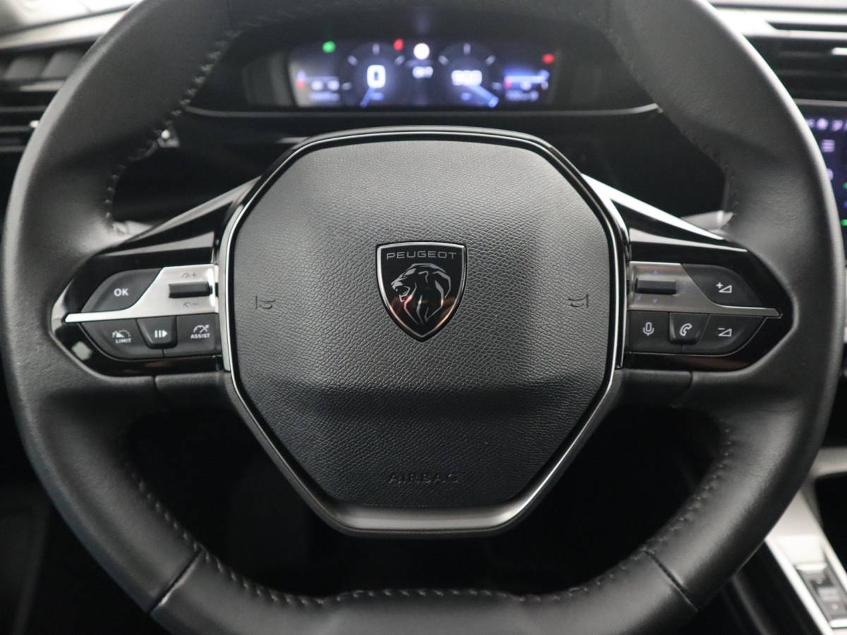 Peugeot 308 Peugeot 308 SW 1.2 PureTech Active Pack Business FULL LED / CAMERA / CARPLAY / NAVI / CLIMA / PDC / BLUETOOTH / CRUISE / NL-AUTO