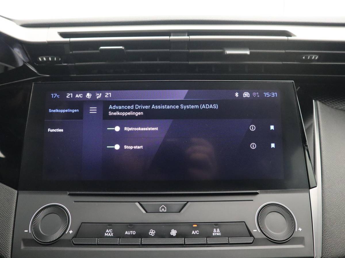 Peugeot 308 Peugeot 308 SW 1.2 PureTech Active Pack Business FULL LED / CAMERA / CARPLAY / NAVI / CLIMA / PDC / BLUETOOTH / CRUISE / NL-AUTO