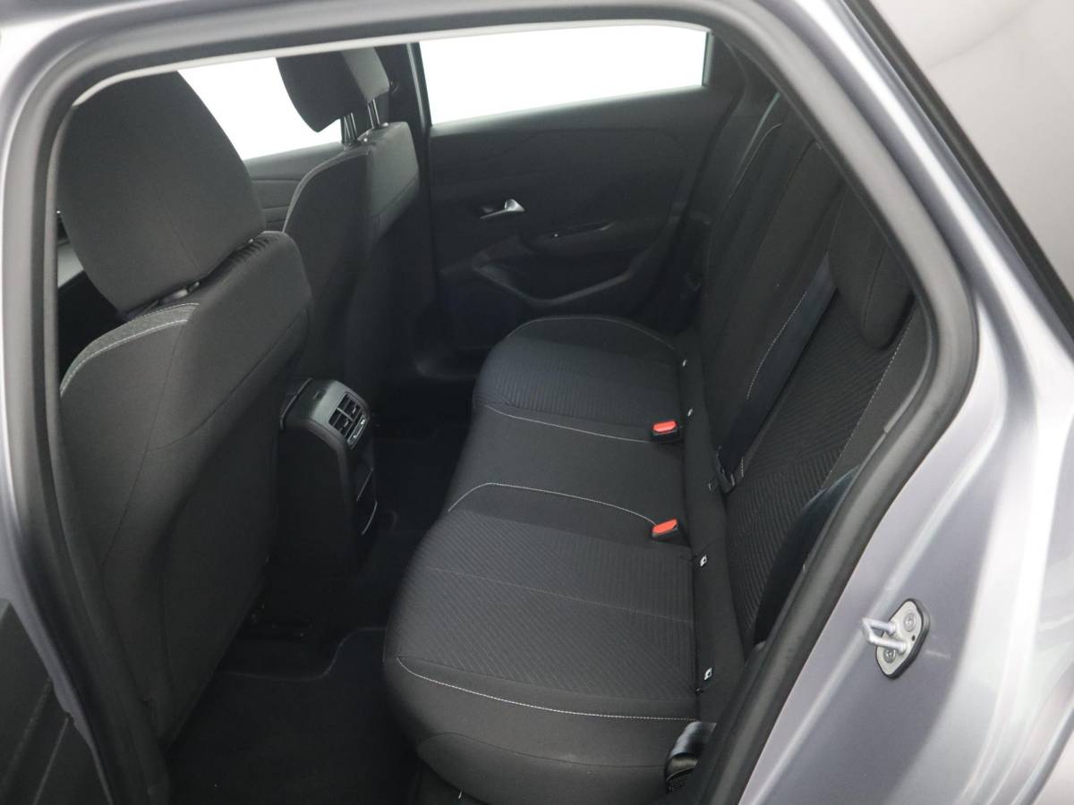 Peugeot 308 Peugeot 308 SW 1.2 PureTech Active Pack Business FULL LED / CAMERA / CARPLAY / NAVI / CLIMA / PDC / BLUETOOTH / CRUISE / NL-AUTO