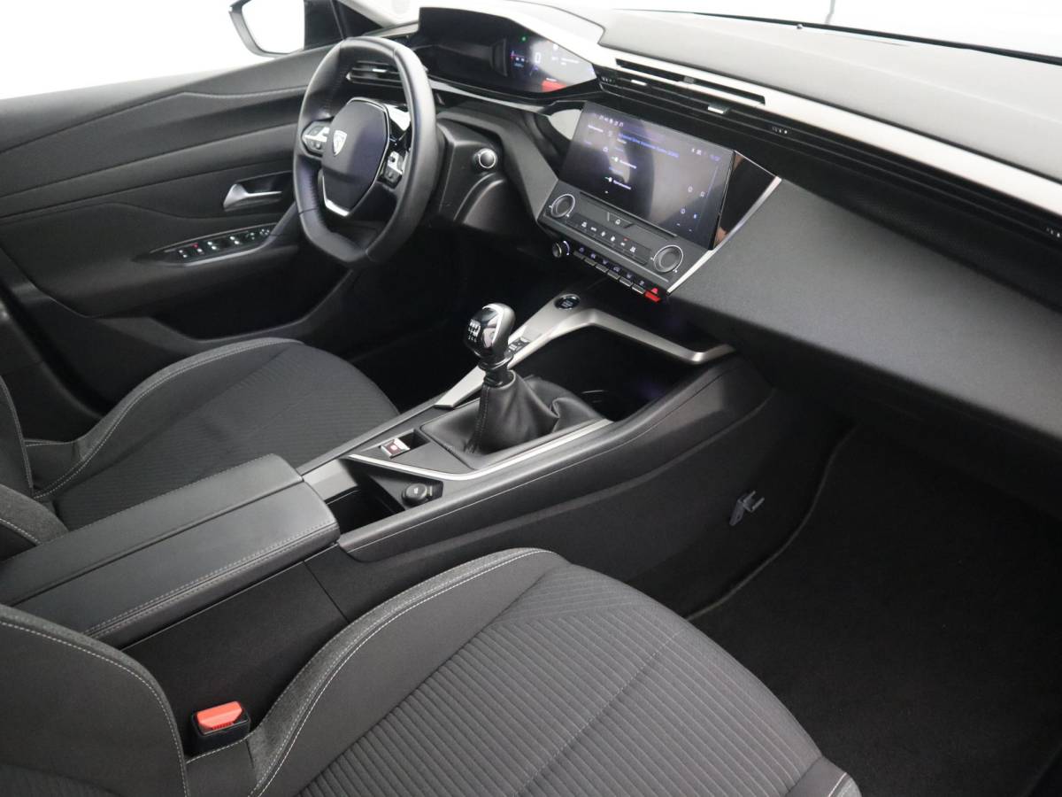 Peugeot 308 Peugeot 308 SW 1.2 PureTech Active Pack Business FULL LED / CAMERA / CARPLAY / NAVI / CLIMA / PDC / BLUETOOTH / CRUISE / NL-AUTO