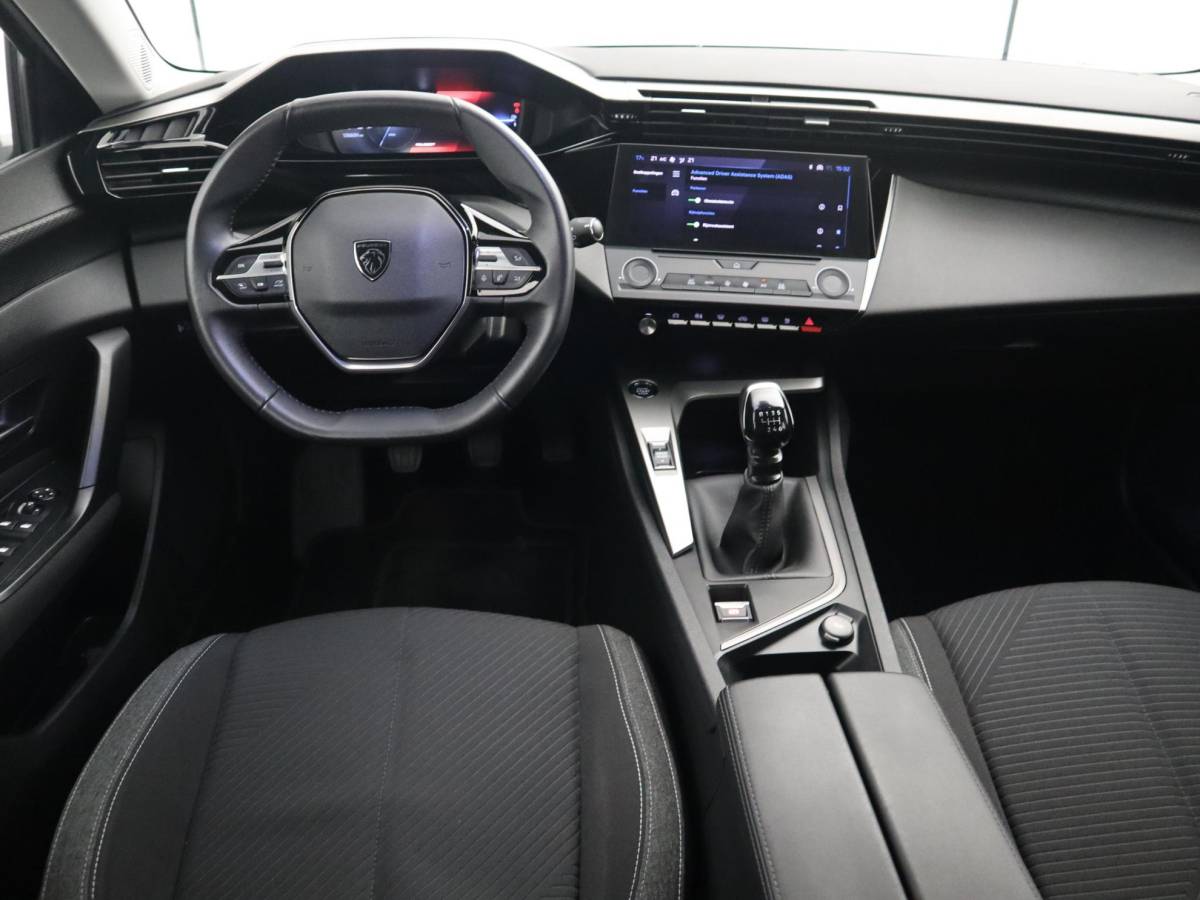 Peugeot 308 Peugeot 308 SW 1.2 PureTech Active Pack Business FULL LED / CAMERA / CARPLAY / NAVI / CLIMA / PDC / BLUETOOTH / CRUISE / NL-AUTO