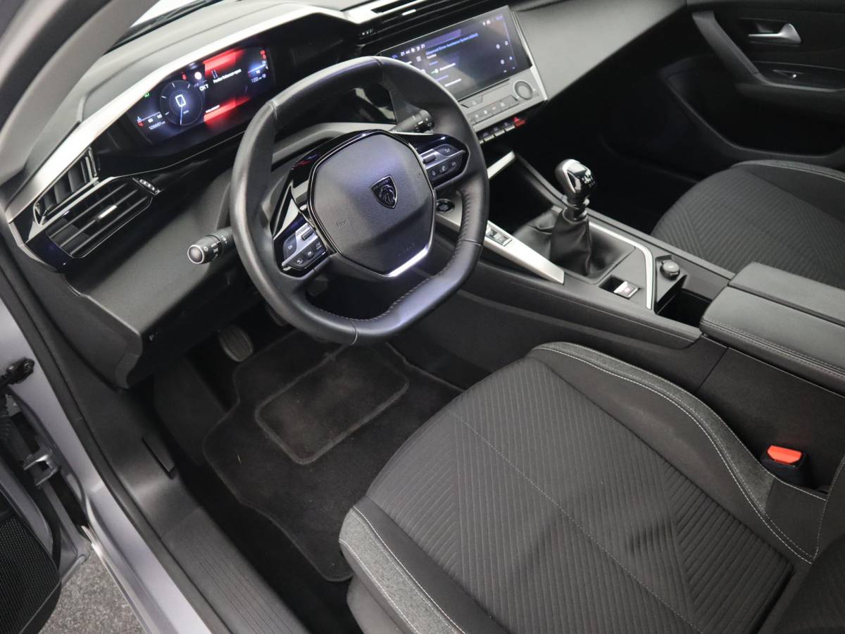 Peugeot 308 Peugeot 308 SW 1.2 PureTech Active Pack Business FULL LED / CAMERA / CARPLAY / NAVI / CLIMA / PDC / BLUETOOTH / CRUISE / NL-AUTO