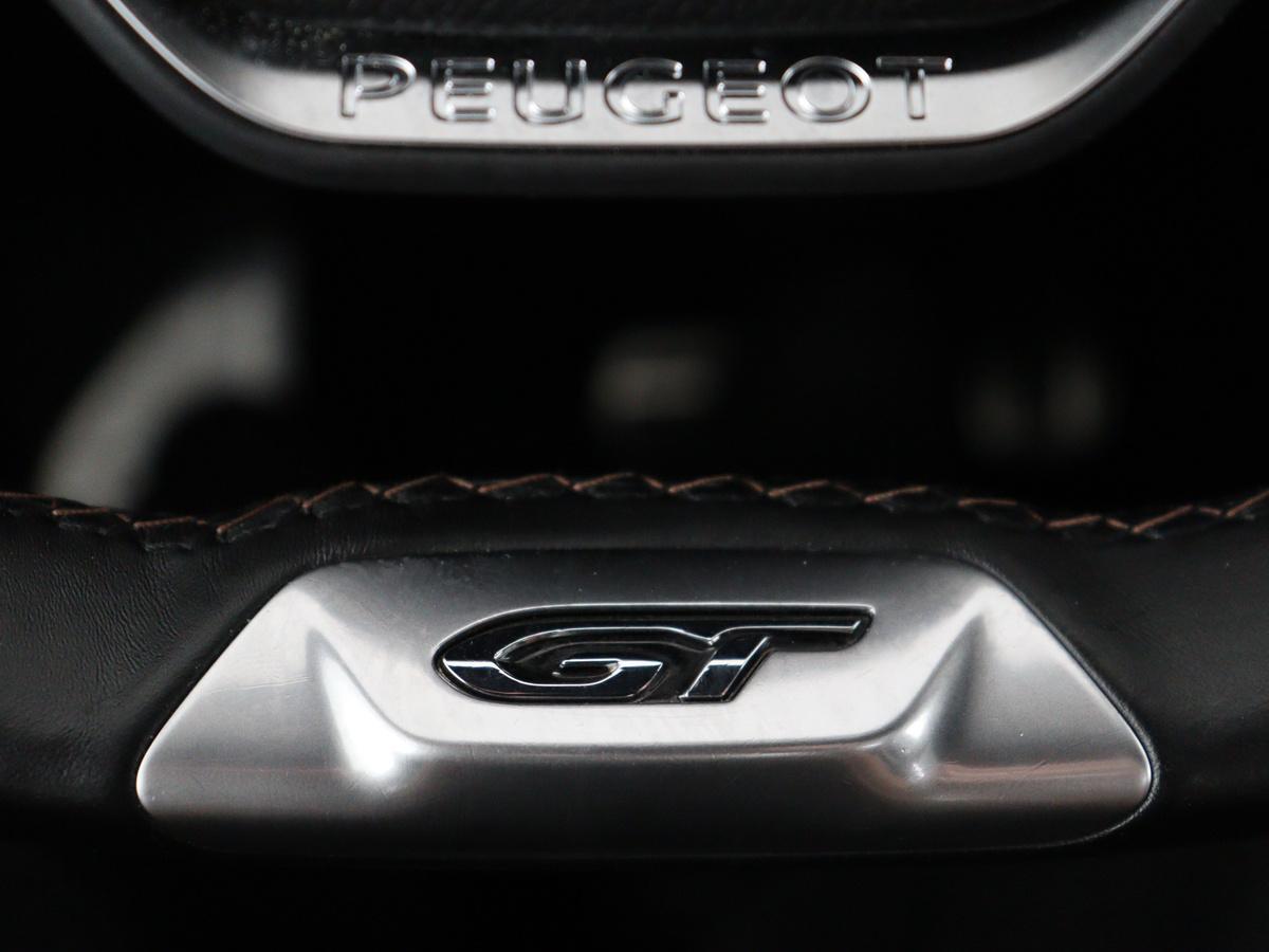 Peugeot 3008 Peugeot 3008 1.6 HYbrid4 300 Première Pack | SOH 93,8% | Panoramadak | Leder/alacantara |  Memory | Stoelverwarming | Carplay | 360 camera | Trekhaak | PHEV