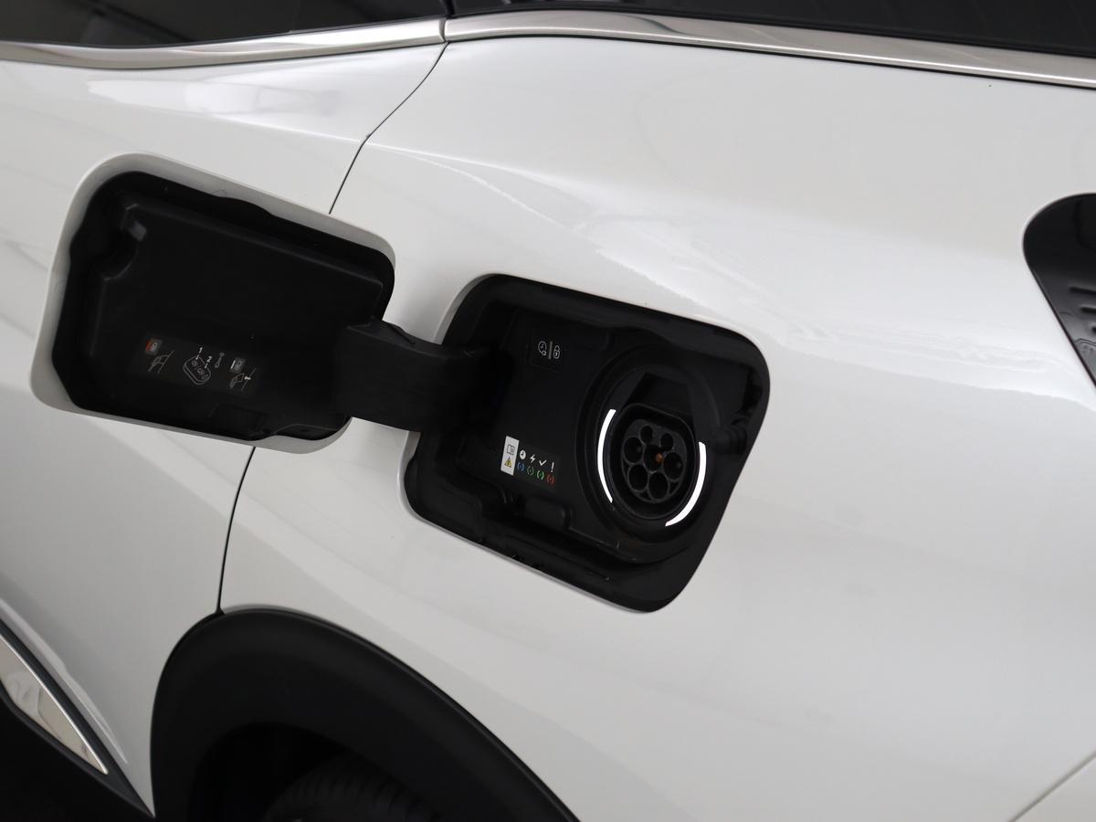 Peugeot 3008 Peugeot 3008 1.6 HYbrid4 300 Première Pack | SOH 93,8% | Panoramadak | Leder/alacantara |  Memory | Stoelverwarming | Carplay | 360 camera | Trekhaak | PHEV