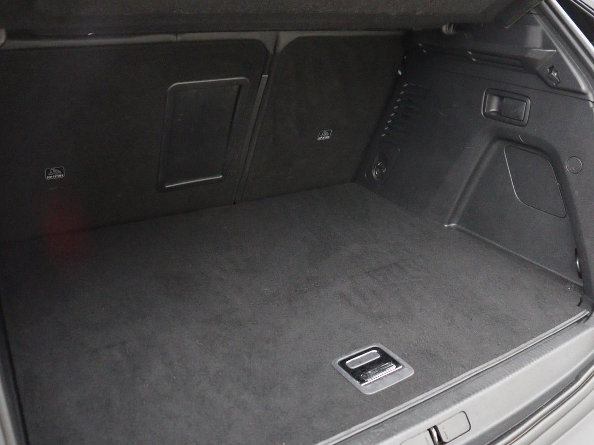 Peugeot 3008 Peugeot 3008 1.6 HYbrid4 300 Première Pack | SOH 93,8% | Panoramadak | Leder/alacantara |  Memory | Stoelverwarming | Carplay | 360 camera | Trekhaak | PHEV