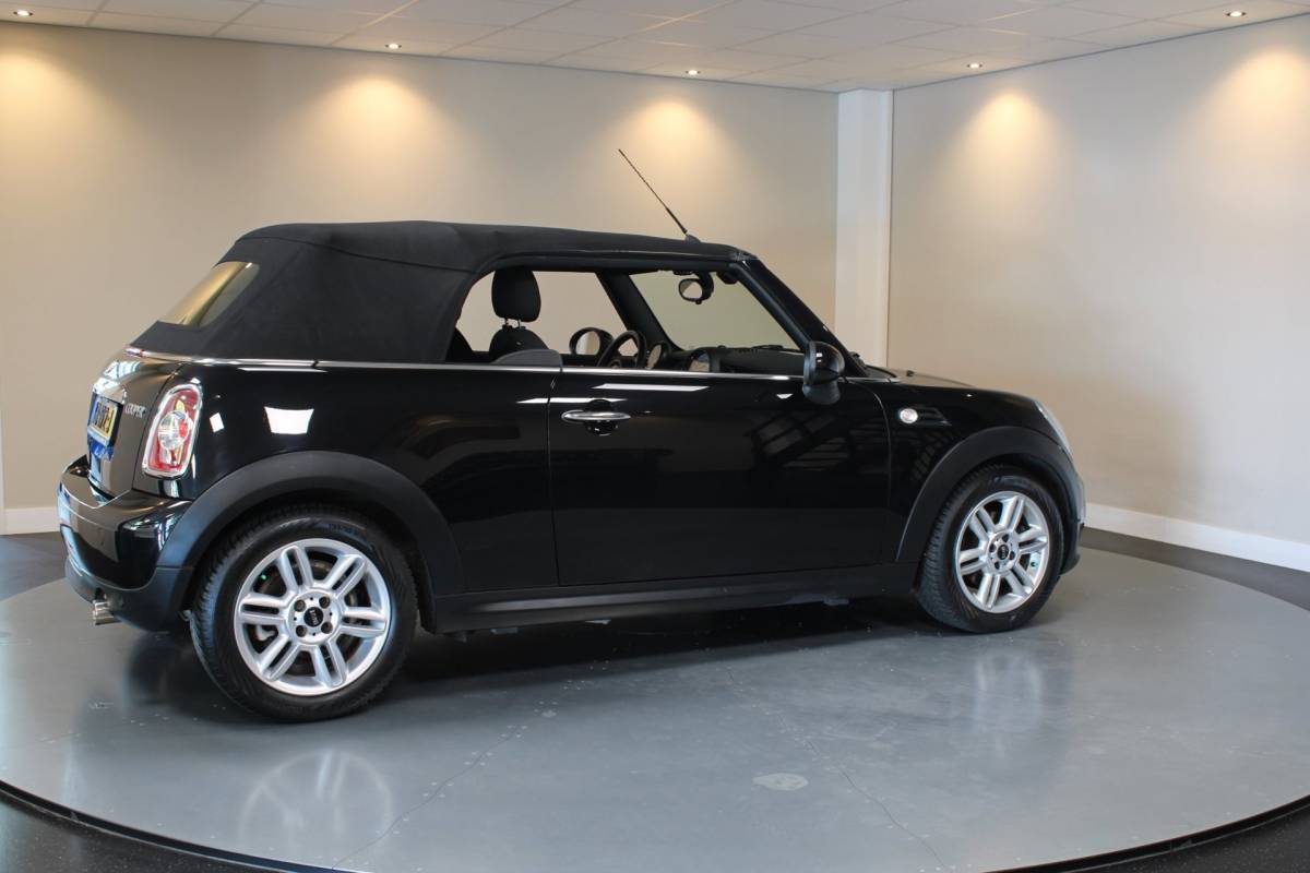 MINI Cooper Cabrio Mini Cabrio 1.6 Cooper Chili *Sfeerverlichting* Stoelverw.|Climate|Cruise|PDC|Half-Leder|6-Bak|Autom.Verlichting/Ruitenwissers