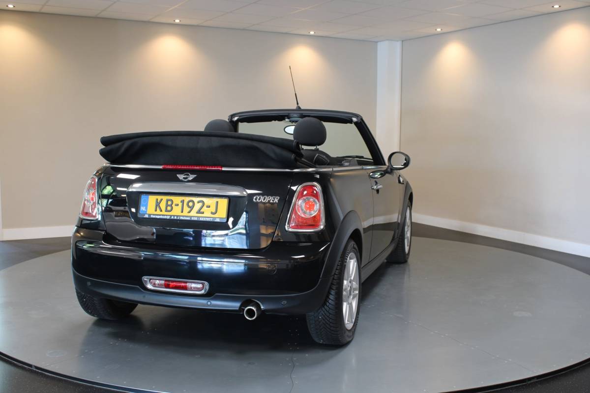 MINI Cooper Cabrio Mini Cabrio 1.6 Cooper Chili *Sfeerverlichting* Stoelverw.|Climate|Cruise|PDC|Half-Leder|6-Bak|Autom.Verlichting/Ruitenwissers