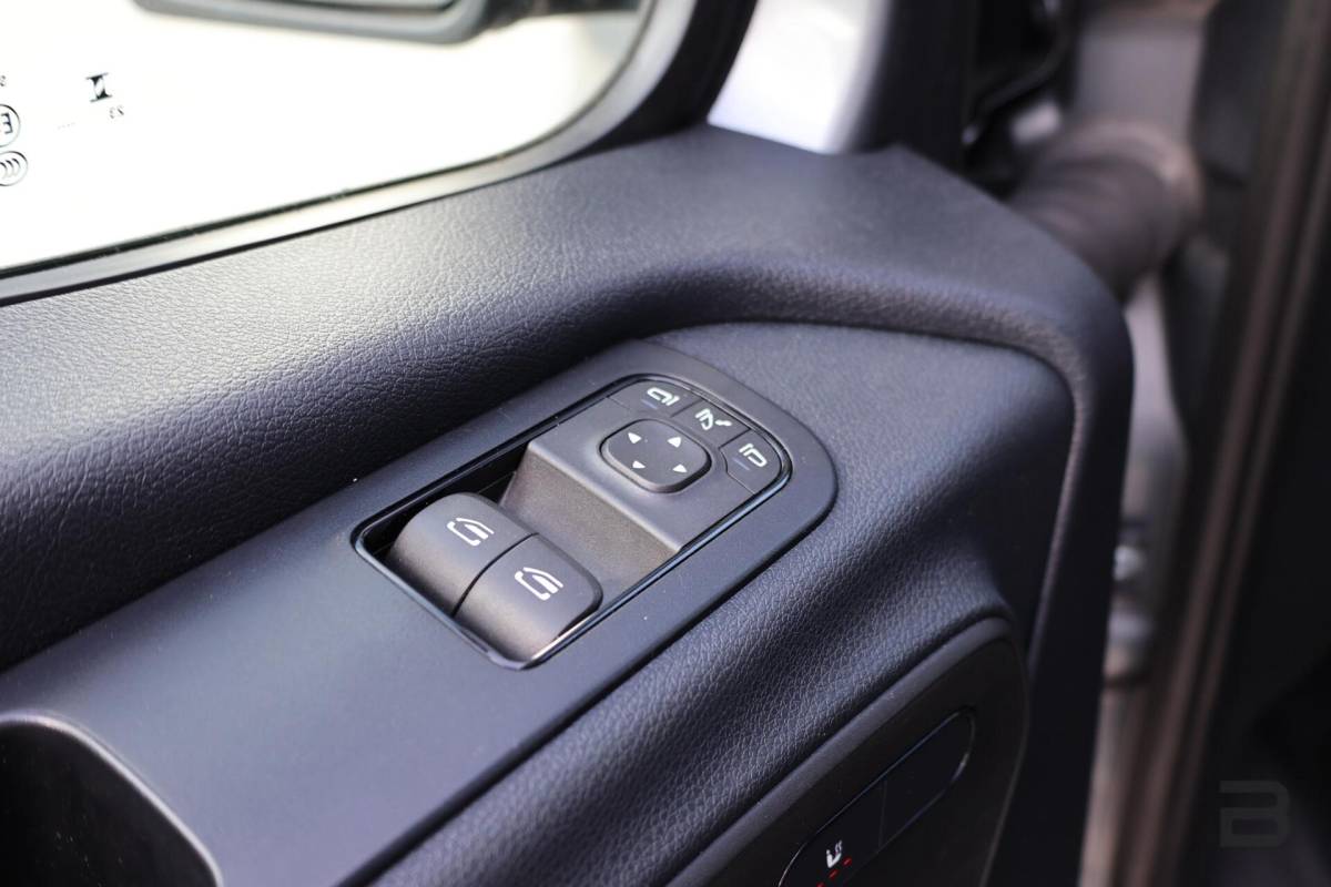 Mercedes-Benz Sprinter Mercedes Sprinter bestel 319 1.9 CDI L2H2 / LED / Geveerde Stoel / Groot Navi / Leer / Camera