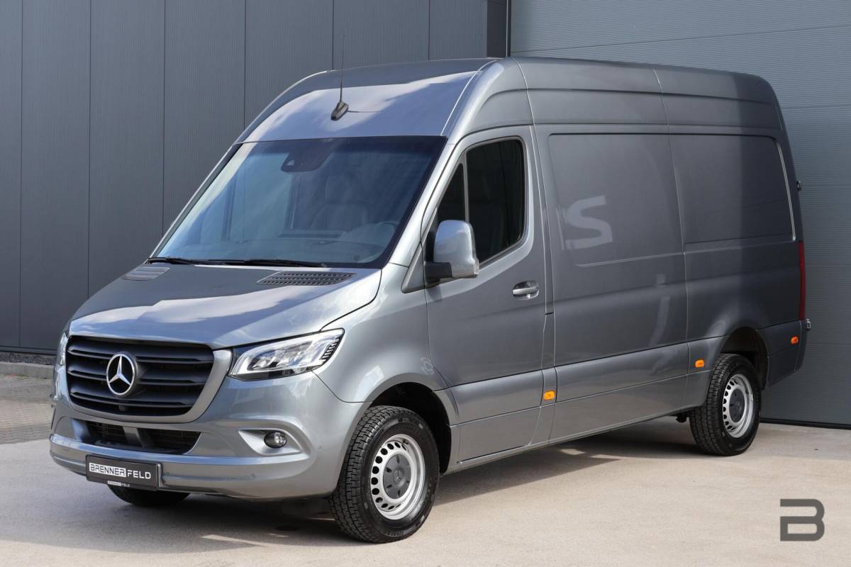 Mercedes-Benz Sprinter Mercedes Sprinter bestel 319 1.9 CDI L2H2 / LED / Geveerde Stoel / Groot Navi / Leer / Camera