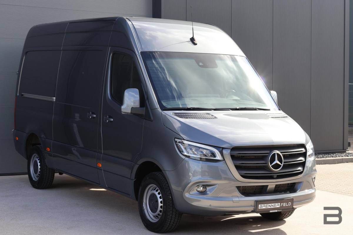 Mercedes-Benz Sprinter Mercedes Sprinter bestel 319 1.9 CDI L2H2 / LED / Geveerde Stoel / Groot Navi / Leer / Camera