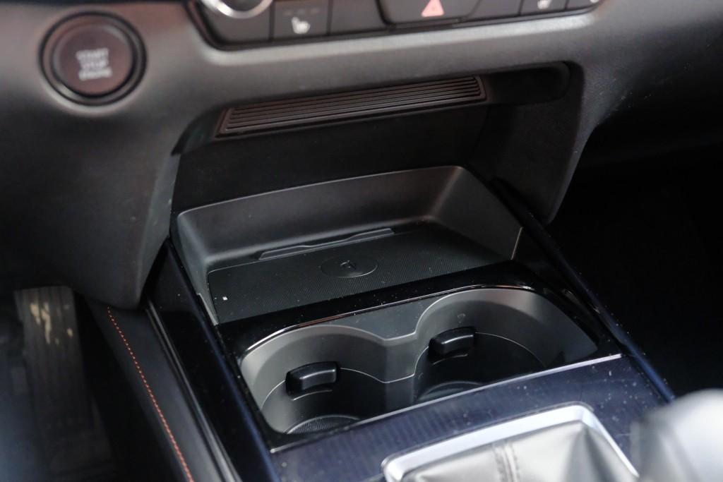 Mazda CX-30 Mazda CX-30 2.5 e-SkyActiv-G M Hybrid 140pk Aut. Nagisa – Head-up display – Bose – Adaptieve cruise – Achteruitrijcamera – Dodehoekdetectie – Stoelverwarming – Elektrische achterklep – Keyless
