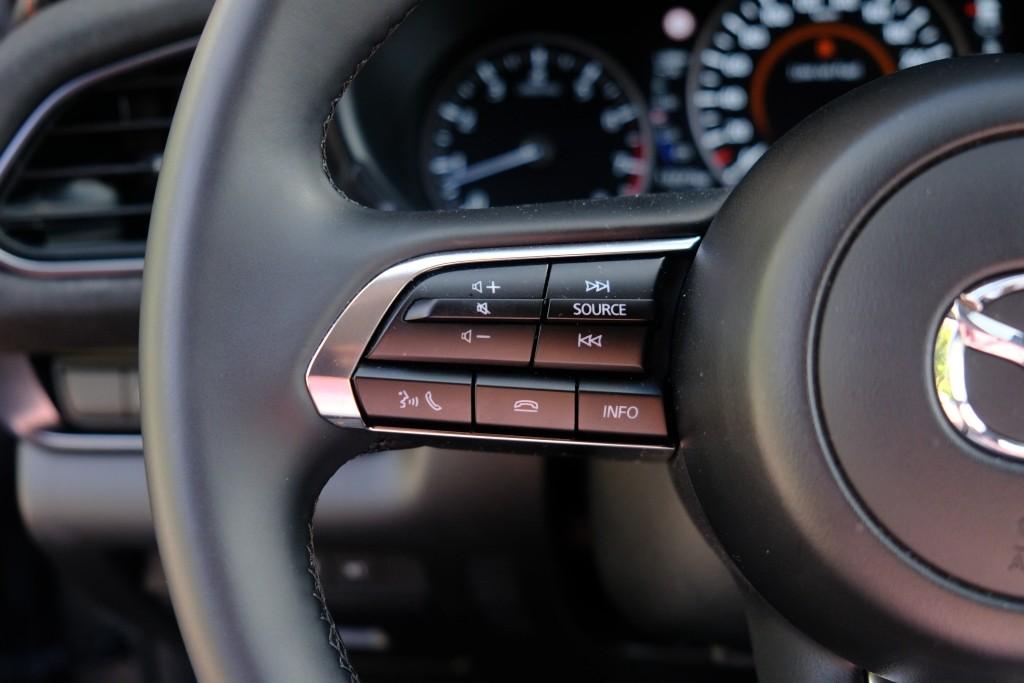 Mazda CX-30 Mazda CX-30 2.5 e-SkyActiv-G M Hybrid 140pk Aut. Nagisa – Head-up display – Bose – Adaptieve cruise – Achteruitrijcamera – Dodehoekdetectie – Stoelverwarming – Elektrische achterklep – Keyless
