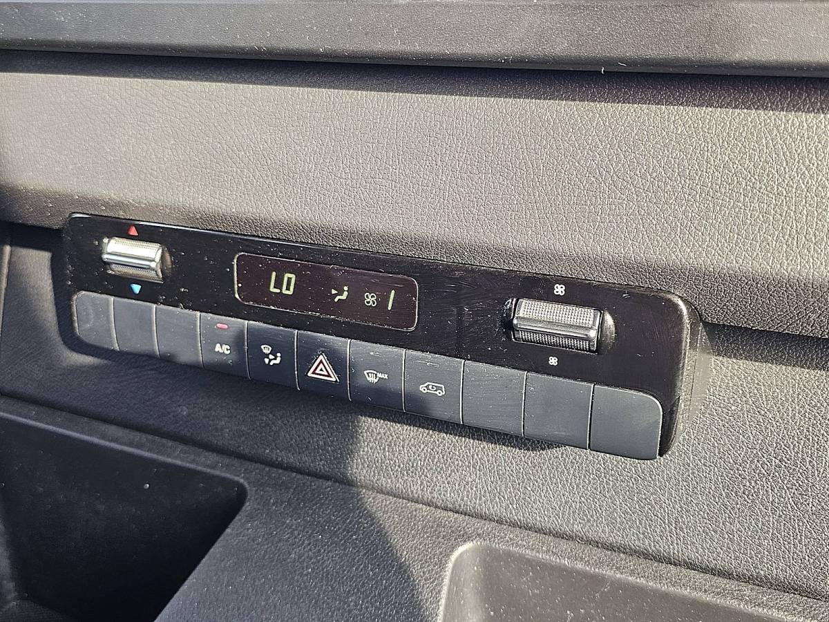 Mercedes-Benz Sprinter MERCEDES-BENZ SPRINTER 317 L2H2 Dubbele Cabine Airco Mbux Automaat 3.5T-Trekhaak 170Pk Euro6 Camera!