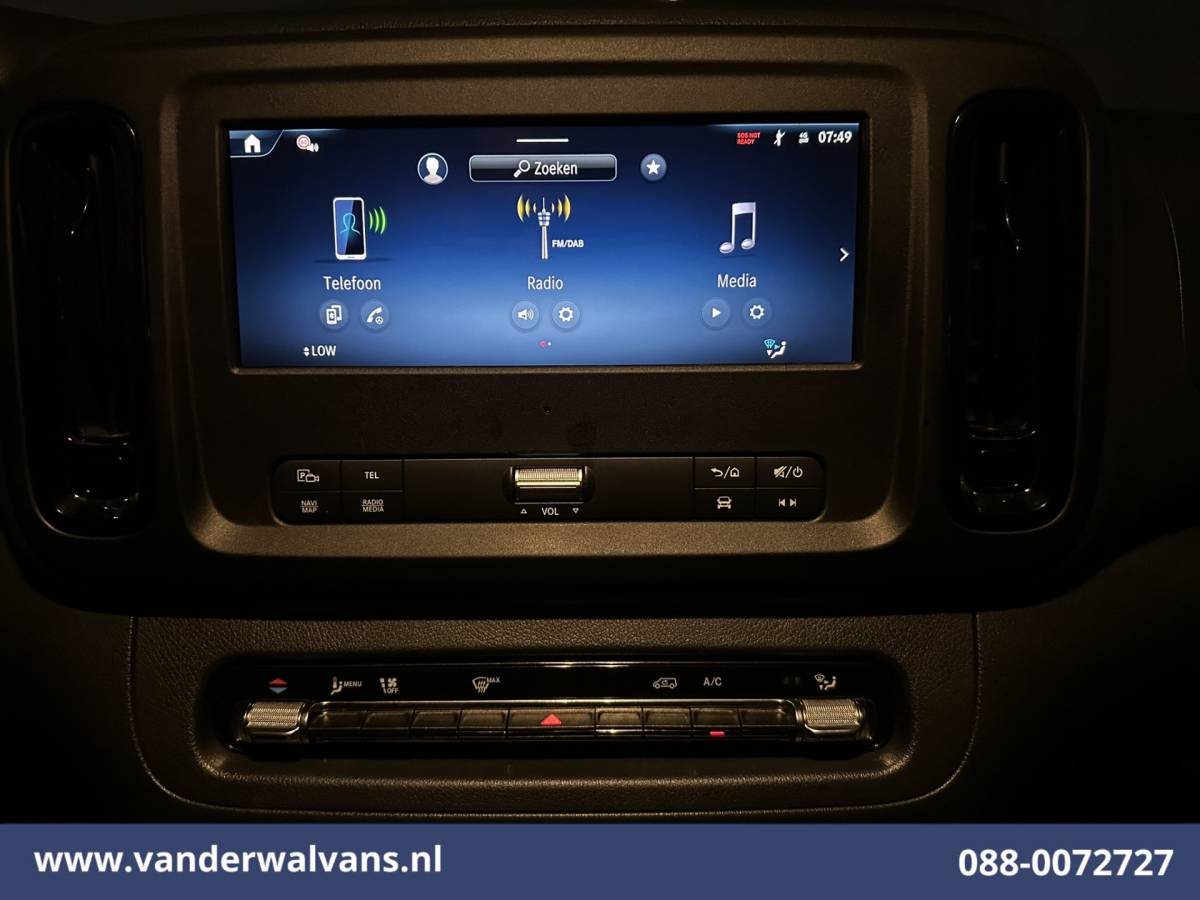 Mercedes-Benz Vito Mercedes-Benz Vito 114 CDI 136pk L2H1 Euro6 Airco | Camera | Cruisecontrol | Parkeersensoren Bijrijdersbank, Achterklep