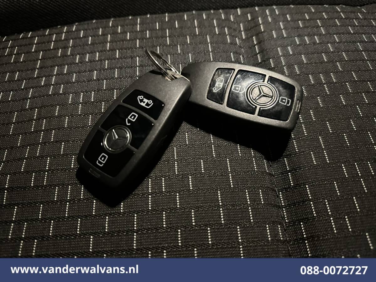 Mercedes-Benz Vito Mercedes-Benz Vito 114 CDI 136pk L2H1 Euro6 Airco | Camera | Cruisecontrol | Parkeersensoren Bijrijdersbank, Achterklep